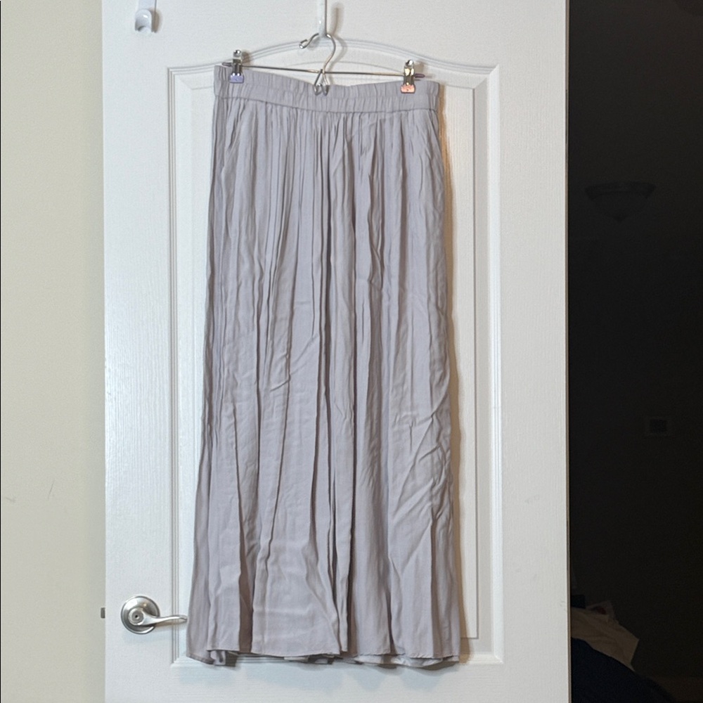 Joan Vass Long Maxi Pleated Flowy Skirt Silver / Gray XL